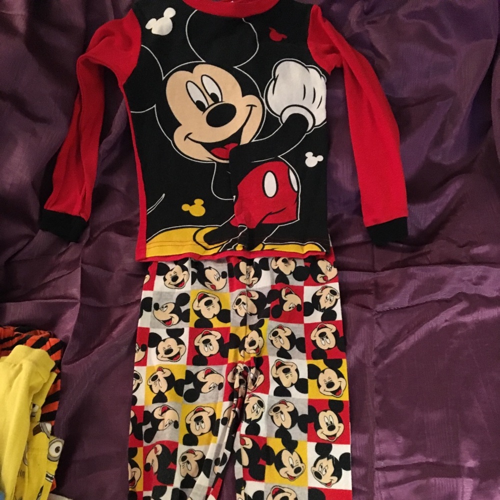 5t Mickey pajamas